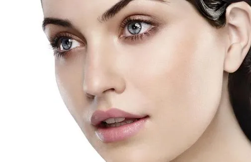 卸妆品如何选类别成分有讲究