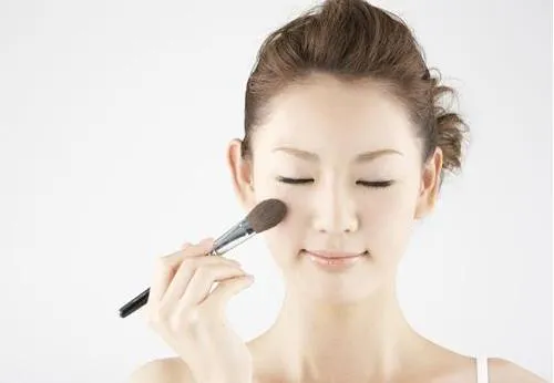 掌握画好腮红的4大法则