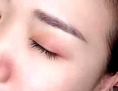 男士眉毛修剪方法
