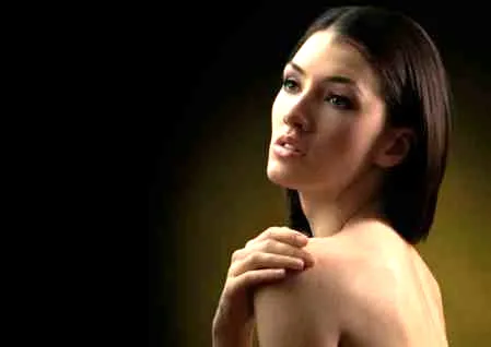 泰勒斯威夫特蒂塔万提斯 明星经典红唇画法秘诀