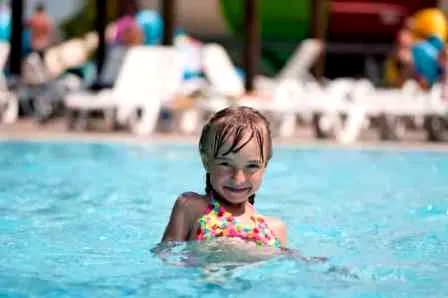 春季出街化什么妆 简易韩系“减负”裸妆步骤