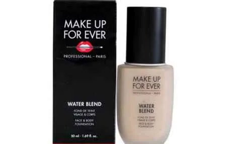 玫珂菲粉底液和水粉霜的区别_水粉霜和高清粉底液哪个