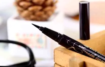 眼线笔干了放热水泡没用怎么办 眼线液笔为什么会干