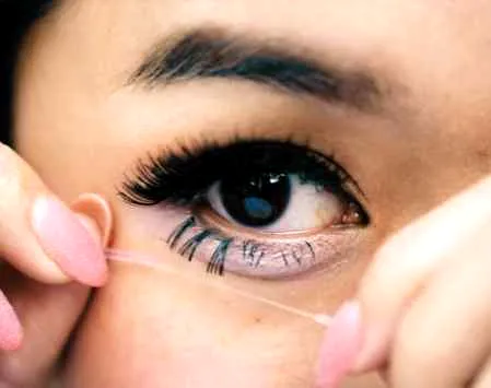 睫毛膏纤长和浓密的区别
