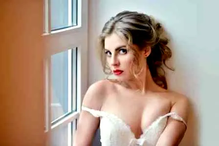 足球宝贝张馨予性感妆容欣赏