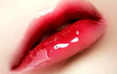 渐变唇妆画法 一分钟轻松打造最in妆容