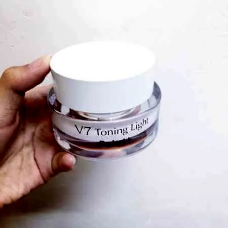 用了素颜霜还用bb霜吗 素颜霜和bb霜先后顺序