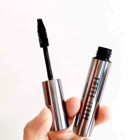 睫毛膏干了怎么办 睫毛膏使用时间是多久