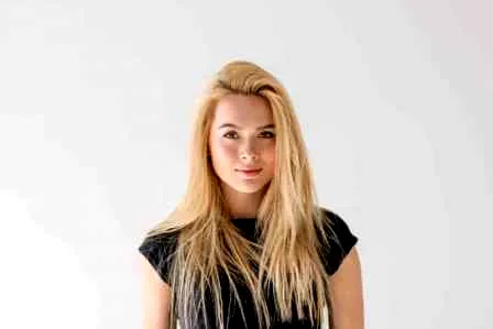 最新早春韩式甜蜜美肌裸妆妆容 彩妆达人分享简单快速化妆教程