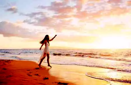 格莱美颁奖典礼华丽上演 Adele泰勒斯威夫特妆扮大赏