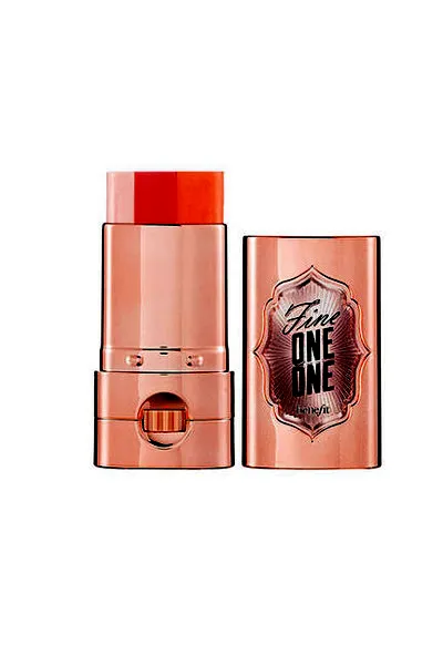 提亮肤色打造健康好气色 十款高光用途妆品大比拼