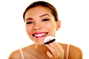 气垫CC和防晒可以同时用吗 气垫cc和防晒先用哪个