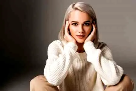 韩式小清新桃花妆容画法 清透甜美夏日必备