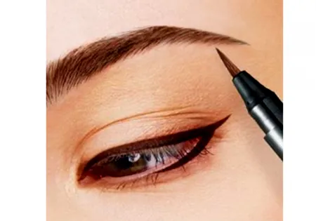 液体眉笔哪个牌子好 液体眉笔的使用技巧