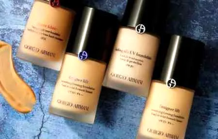 阿玛尼粉底液分层还能用吗_粉底液出现分层后怎么处理