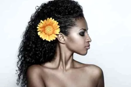 唯美甜蜜约会妆容 打造邻家女孩为初秋增添色彩