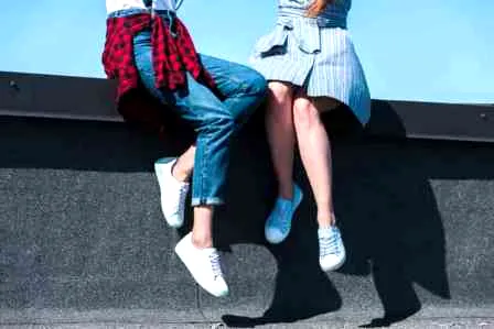 甜美橘色腮红妆容化妆步骤 夏季超人气粉嘟嘟裸妆