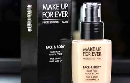 玫珂菲粉底液怎么用_粉底液最好的上妆方式是什么