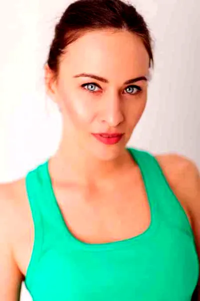 小恶魔烟熏猫眼妆的画法 新手必学眼影的画法与技巧