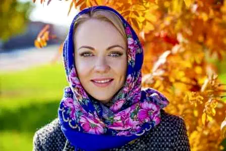 李孝利Bad girls猫眼妆容 韩系烟熏妆化妆步骤