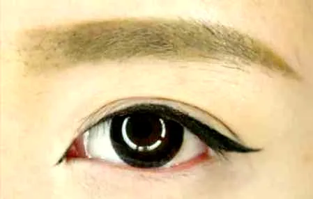 怎么画眼线开角 三步拥有自然开眼头眼线