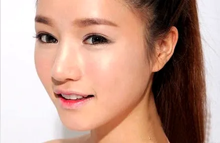 咬唇妆画法图解 美丽双唇画出来