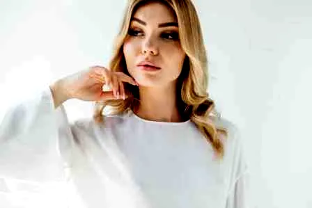 韩国复古妆容教程图解 打造气质水润女神妆