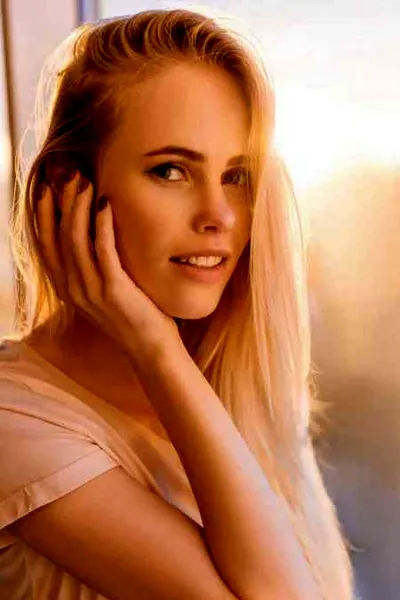 初学魅惑吸血鬼妆容 打造异度浪漫爱情女主角