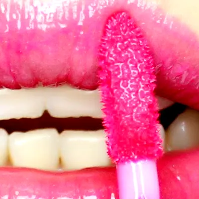 涂唇釉需要打底吗 为什么说唇釉比唇膏好用