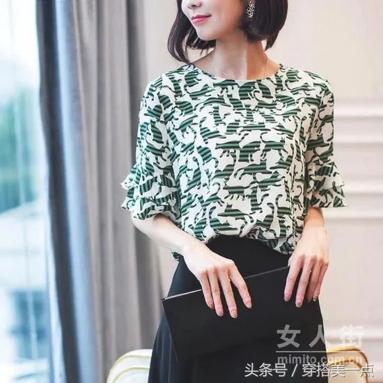 70后女士穿搭配示范,漂亮斯文有活力