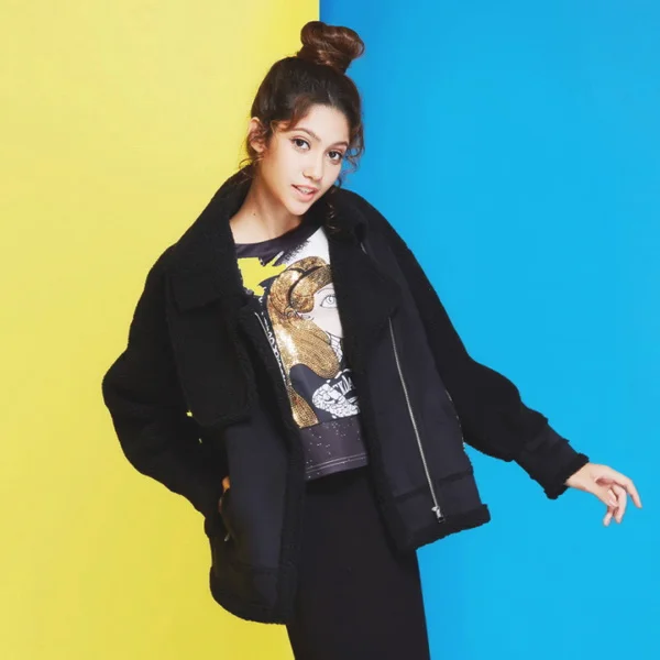 帅气机车夹克搭配，酷Girl专属流行