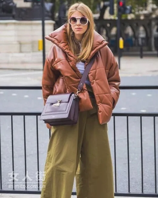 今冬流行趋势,穿的越厚越时髦