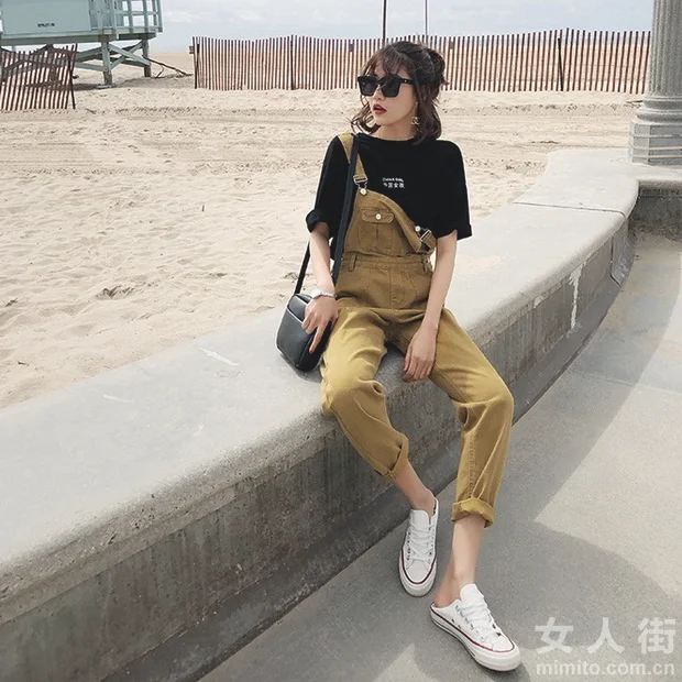 穿上背带裤，你就是20岁小仙女