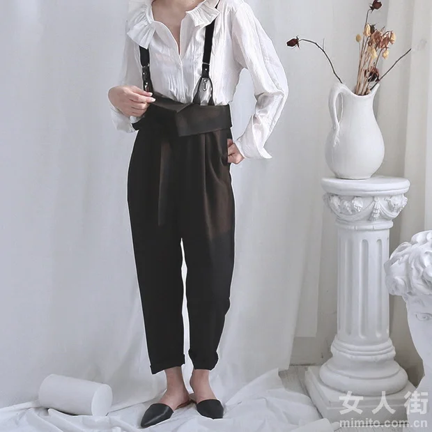 穿上背带裤，你就是20岁小仙女