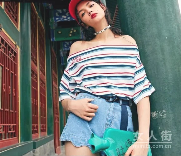 七月复古港风味搭配，T恤来霸屏！