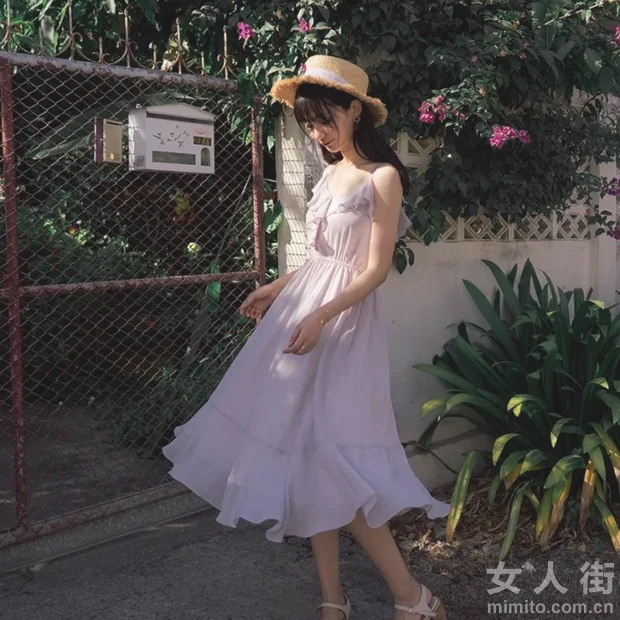 化身chic lady，今天流行的12款连衣裙