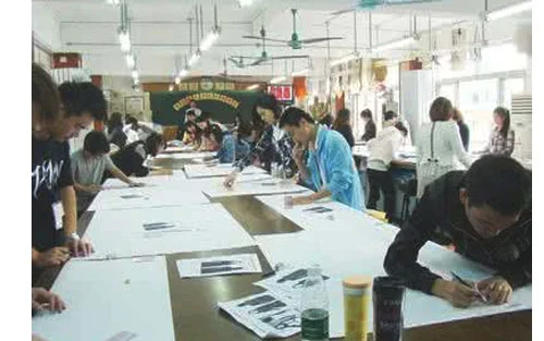如何确定服装设计方案_服装设计定位怎么写