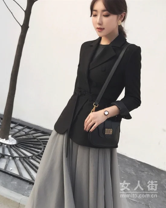 西装+下装，搭出各类风格的时髦穿搭