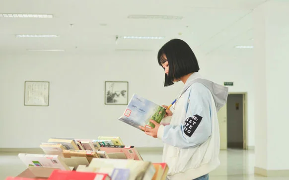 如何面对服装淡季