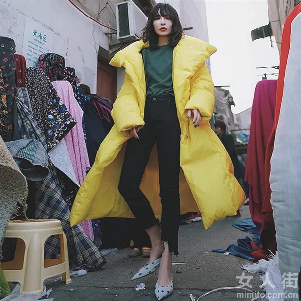冬天拒绝臃肿！羽绒服这样穿潮炸天