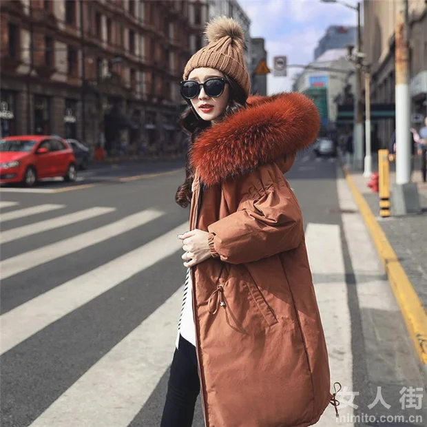 冬天拒绝臃肿！羽绒服这样穿潮炸天