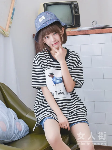 衣橱里最不能少的超fashion的Tee