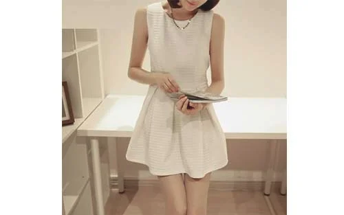 胖女生如何穿衣搭配_胖女人穿衣搭配