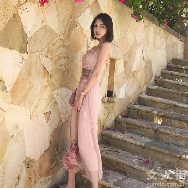吊带这样挑，萝莉派御姐范随衣切换
