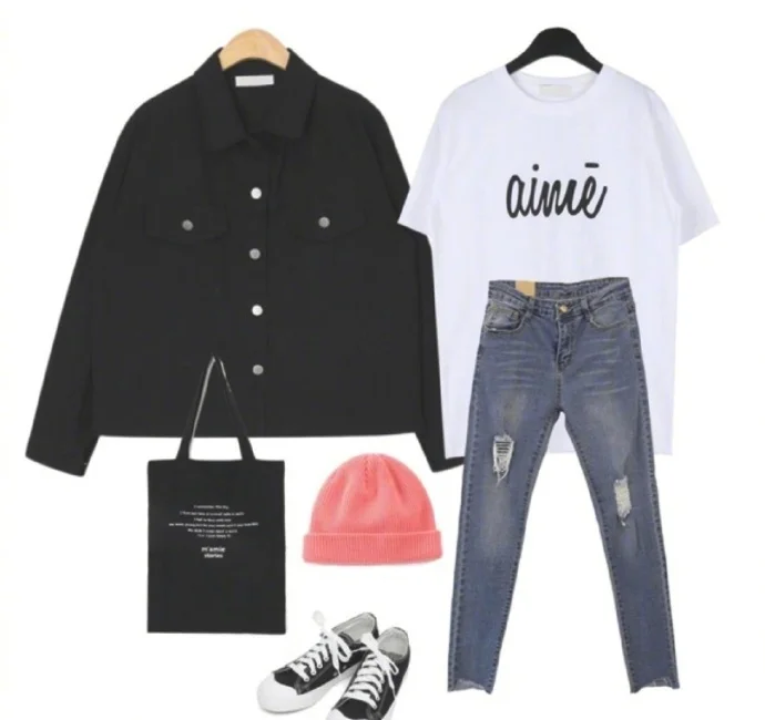 2020年早春的学院风女生休闲look