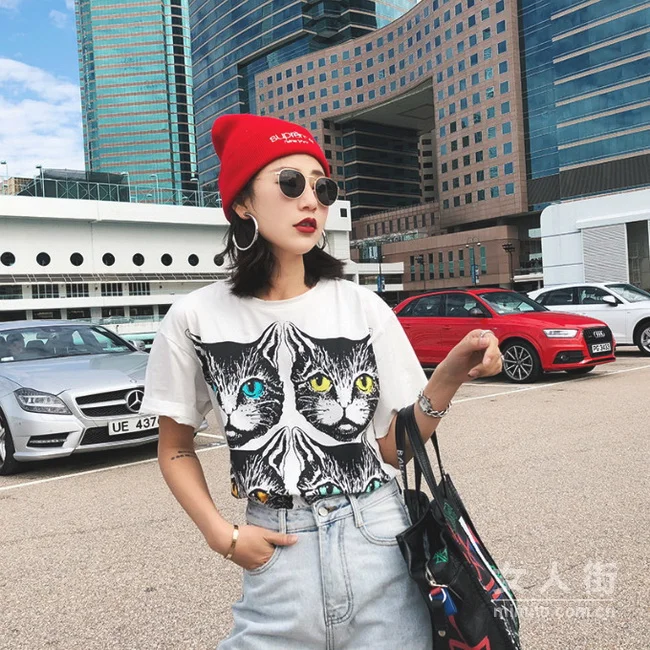 时髦还个性的短袖，诠释夏日万种风情