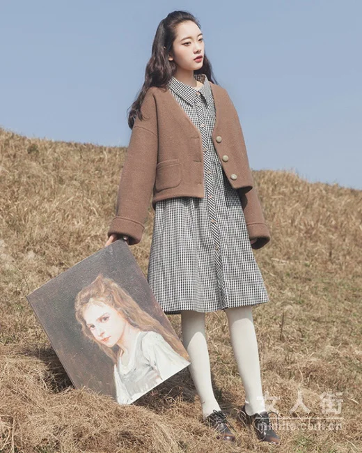 秋冬凹造型，针织衫让你美成小仙女