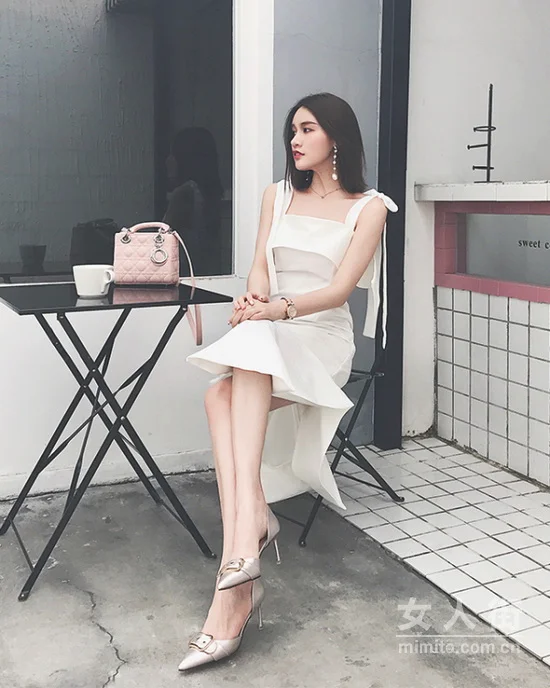 蝴蝶结连衣裙，绽放甜美少女心