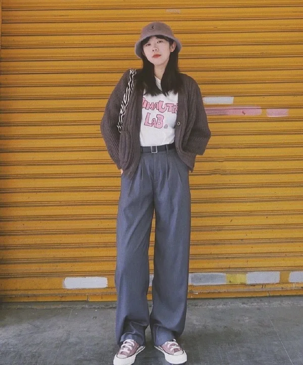 简单实用的早春时髦感穿搭Look