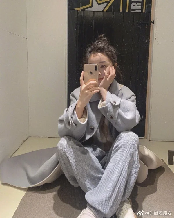 超有氛围感的气质系女神搭配，早春爱了！ ​​​